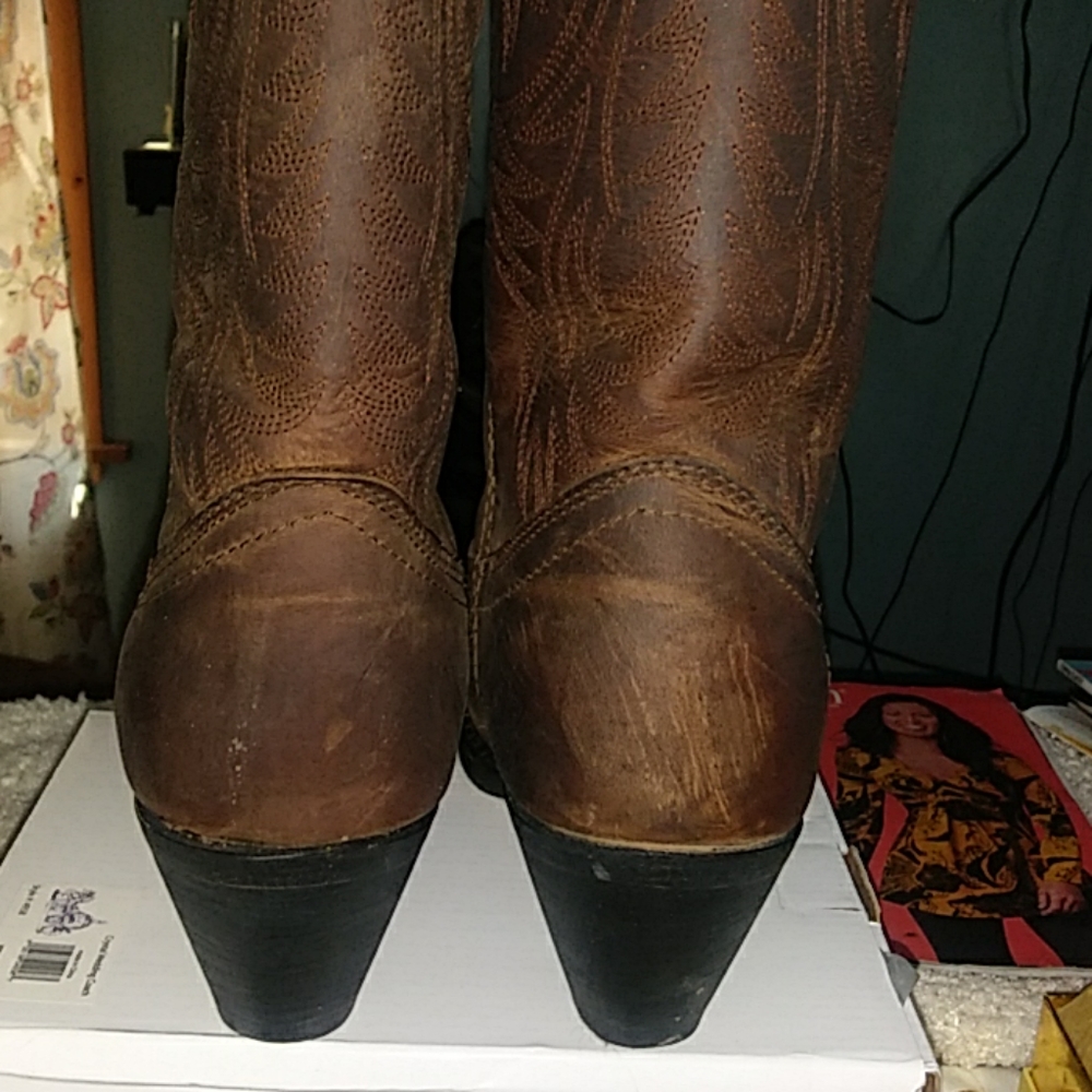 Boots - Picture 2 of 8